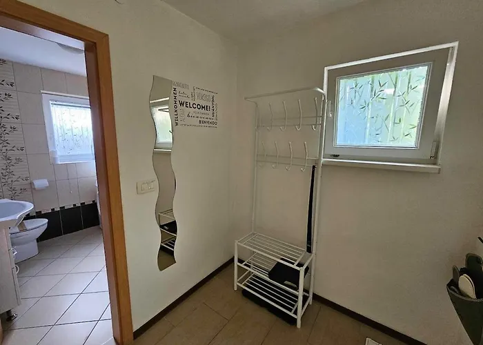 Loginn Vic Apartament *